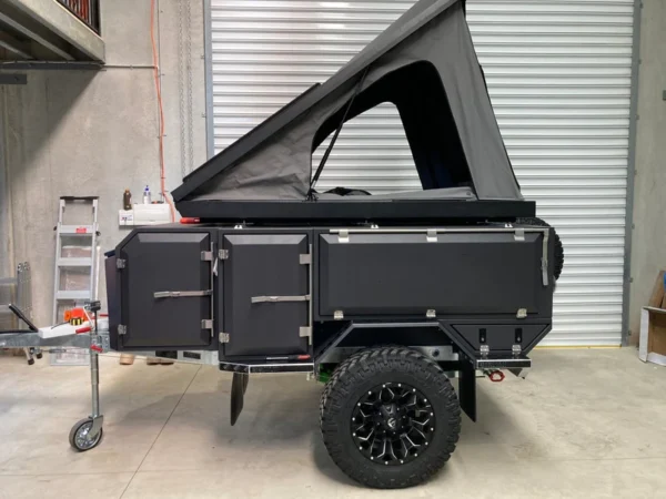 Hot Sale Off-Road Small Camping Trailer with External Shower Box