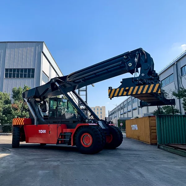45 ton Container Reach Stacker ( Boom lift angle, raised/lowered a/b( / °) 61/ 0 )