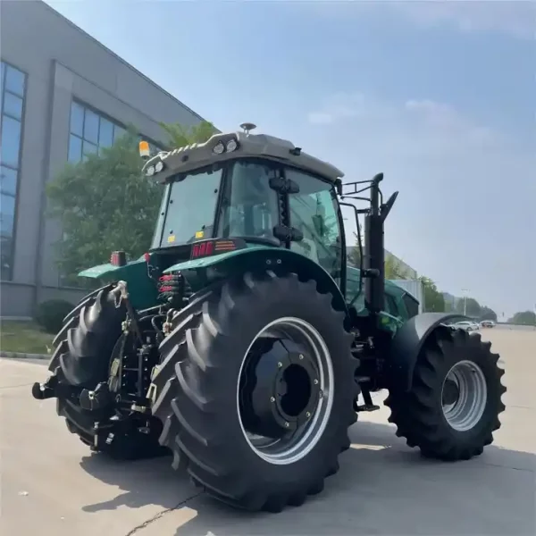 240HP Farm Tractor, Heavy Duty Farm Tractor for With Luxury Cabin-ZE120