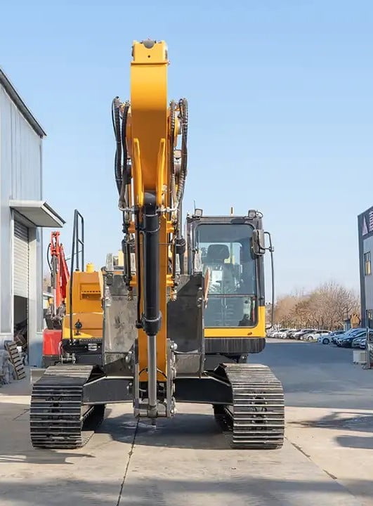 23 ton Crawler Excavator, Digger, km/h 4.2/3.8km/h Traveling Speed(high/low) Model LMR18