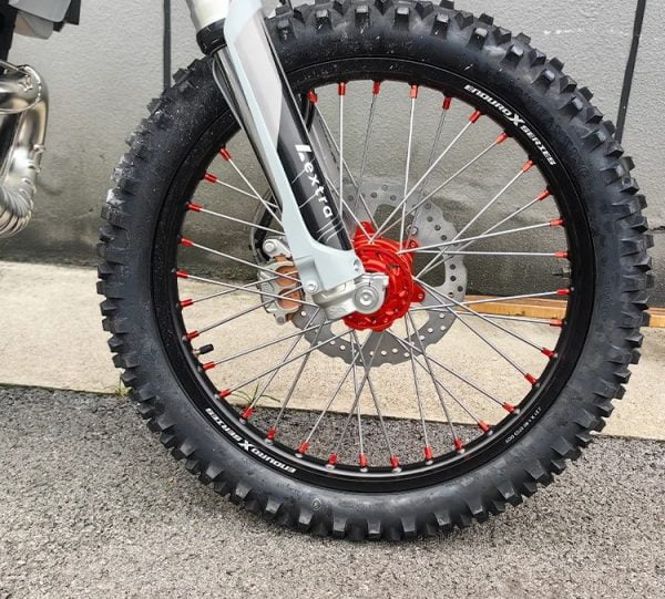 300cc Dirt Bike Single Cylinder 2 Stroke Water cooled Engine.