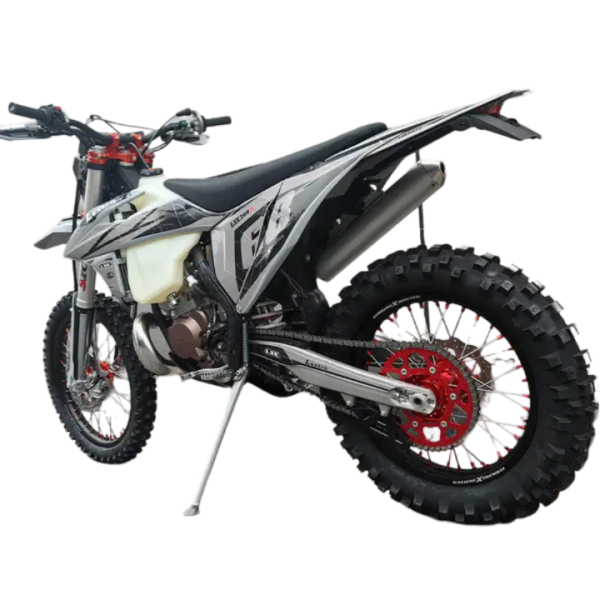 300cc Dirt Bike Single Cylinder 2 Stroke Water cooled Engine.