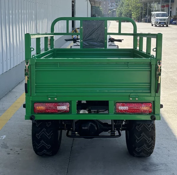 300cc Utility Off Road UTV Mini Truck, Maximum Speed 40-70Km/h